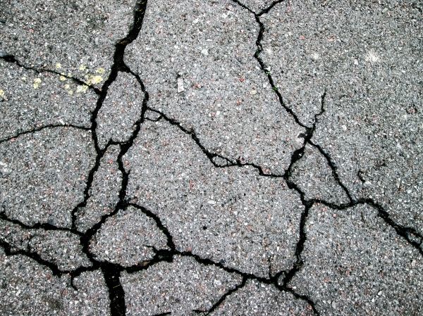 Driveway Crack Filling in Mishawaka