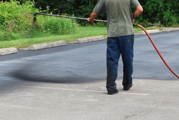 Lot Sealcoating in Mishawaka