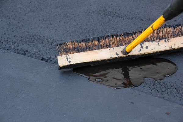 Driveway Asphalt Sealing in Mishawaka